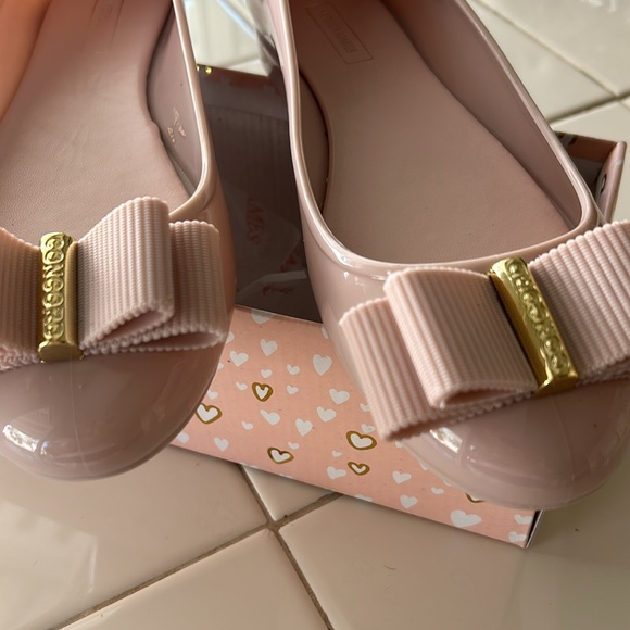 New Victoria Adams Flats - Picture 10 of 10